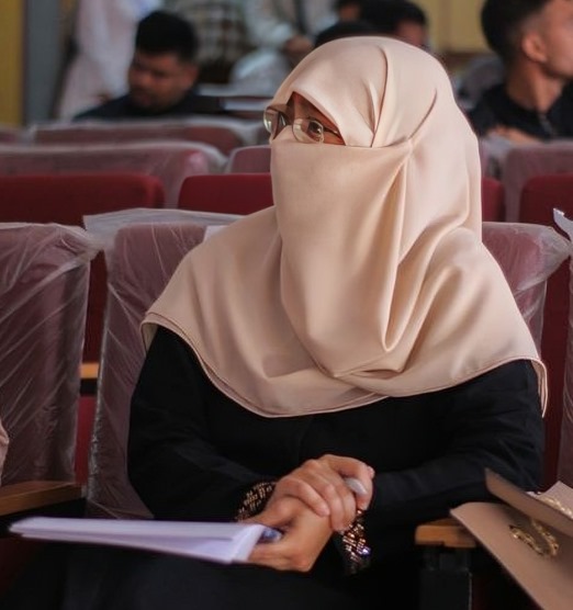 Ms. Narmeen Zakariya Bawany